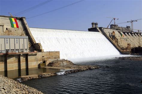 Het Grand Ethiopian Renaissance Dam debacle: Een kijk op de geopolitieke spanningen en economische implicaties