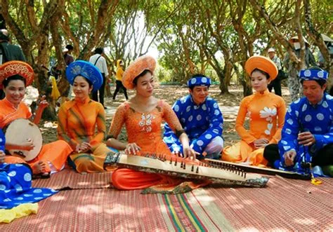 De Mekong Delta Music Festival: Een feest van Vietnamese traditie en de onweerstaanbare charme van Xander Phuong.