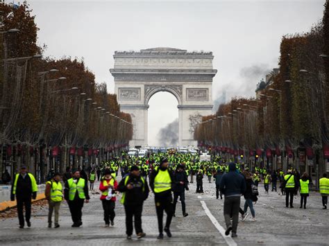 De Impact van Yellow Vest Protesten op de Franse Politiek en Sociale Structuur